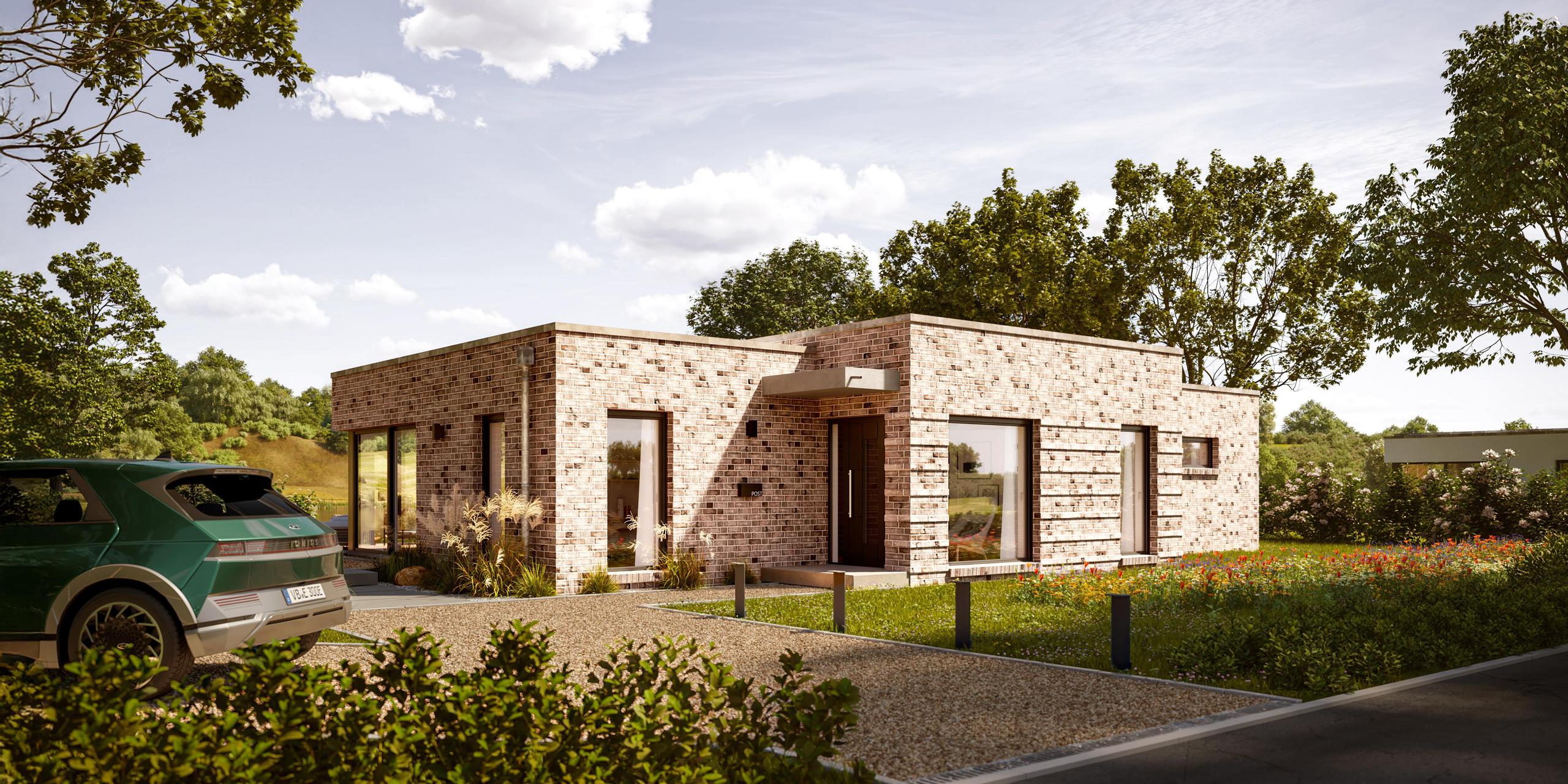 Ansicht von der Seite eines Flachdachbungalows mit einem See direkt vor der Terrasse. Es handelt sich um das Edition 300 B von Viebrockhaus