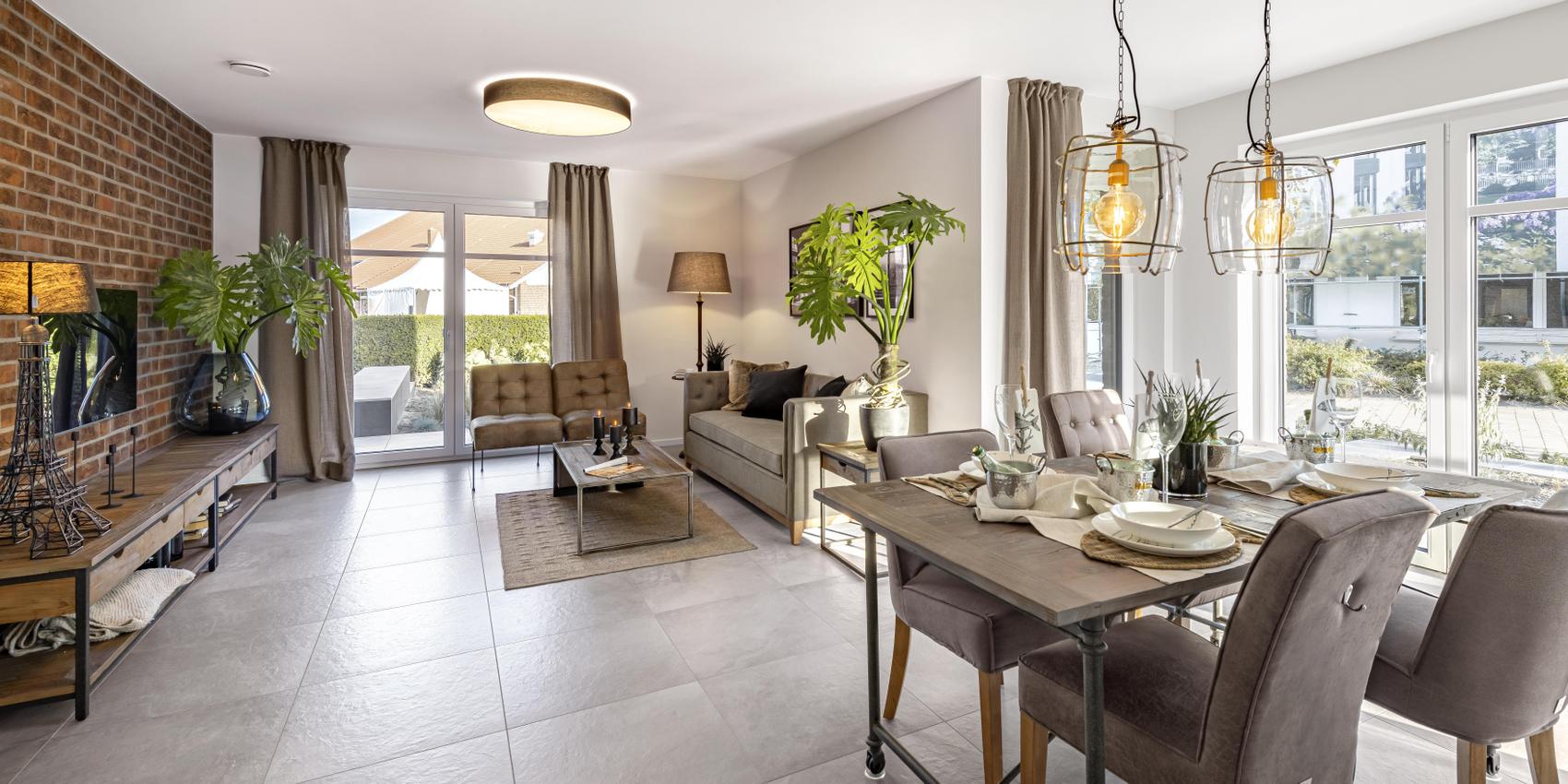 Wohn-Ess-Bereich im Viebrockhaus Maxime 300