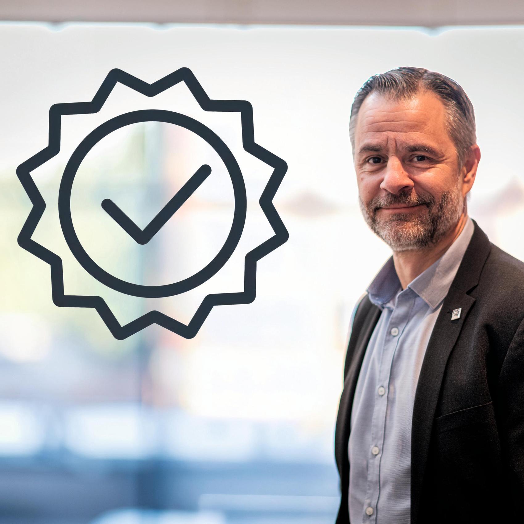 Icon Hand hält Euromünze