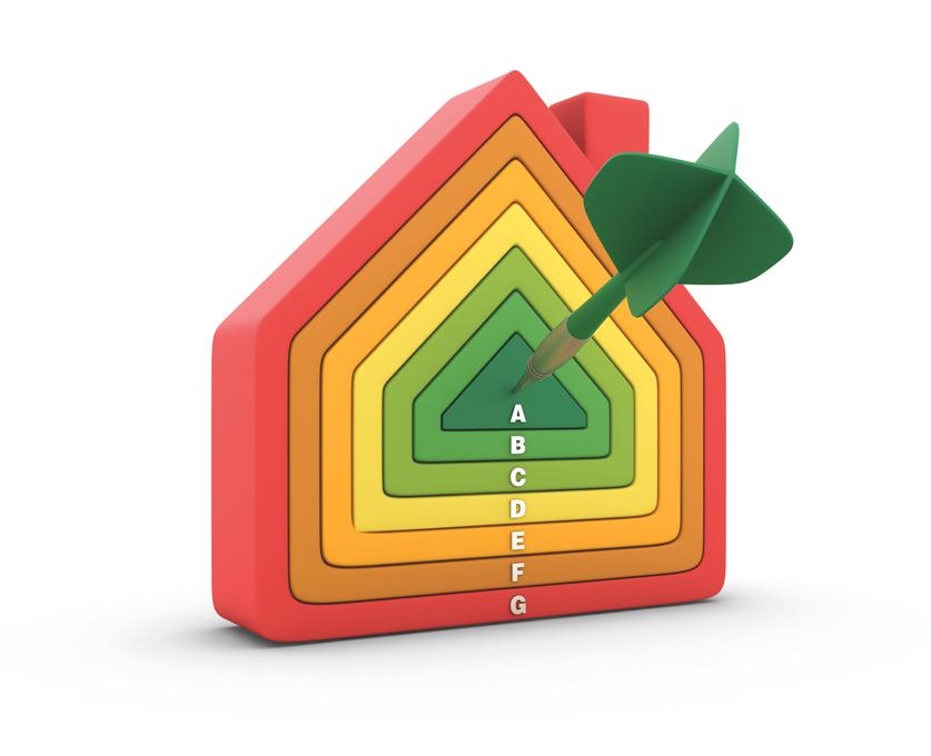 Ins Grüne getroffen: Dank niedriger Energiekosten und moderner Heiztechnik steigern Sie die Energieeffizienz Ihres Hauses nachhaltig.