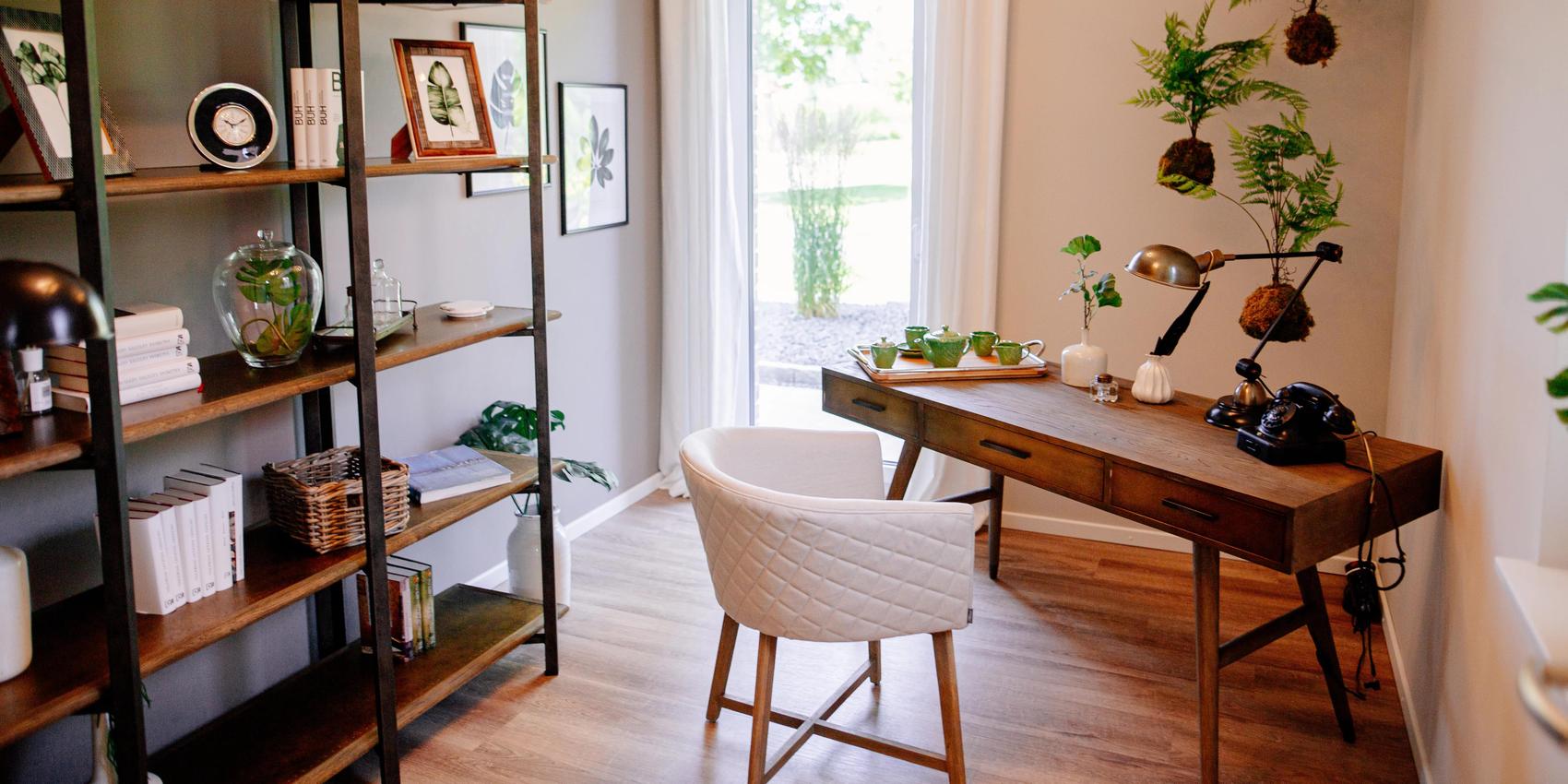 Arbeitszimmer modern im Maxime 610