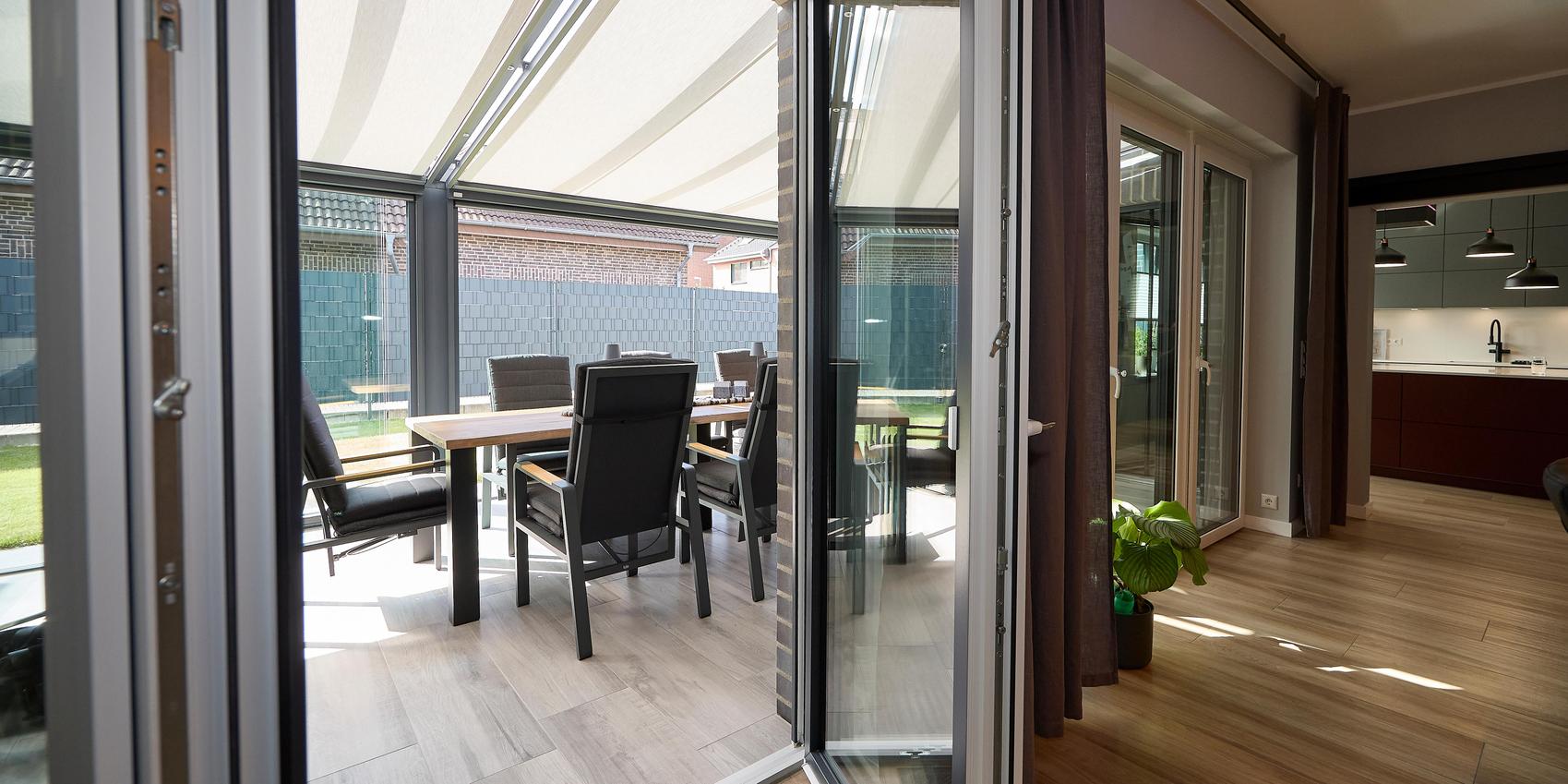 Haustyp individuell Eingang Wintergarten